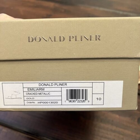 Donald Pliner EMILIA Gladiator Sandals - Picture 10 of 10